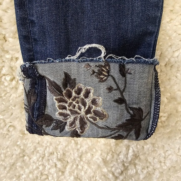 Driftwood Colette Jeans Womens 25 Blue Embroidered Floral Hems Dark Wash Stretch - Picture 3 of 14